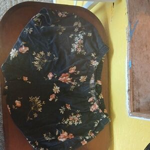 Black Floral Elastic Waist Shorts